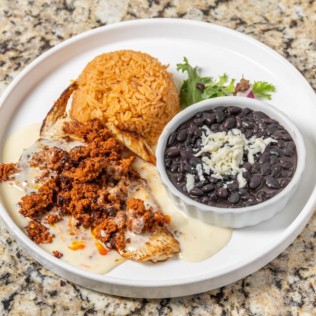 Chori Pollo (Chicken and Chorizo).