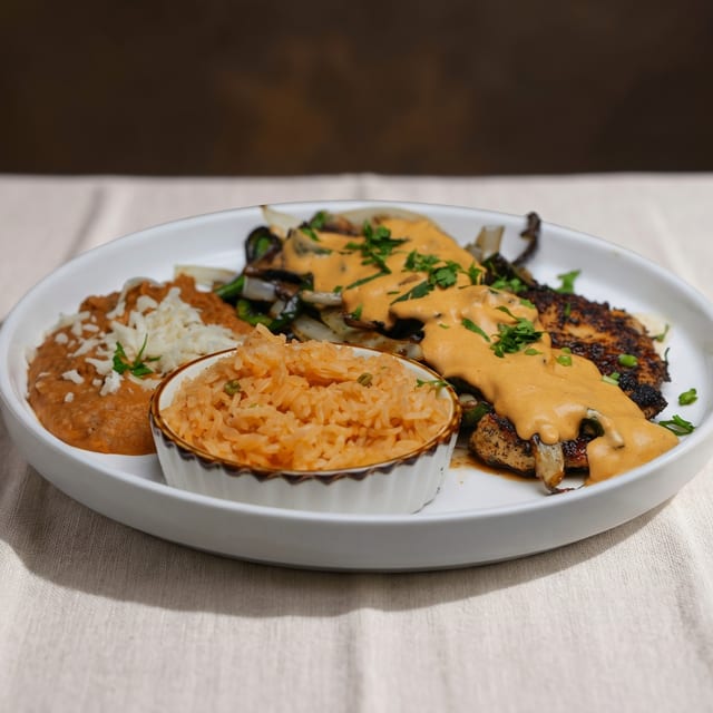 Pollo San José (San José Chicken).