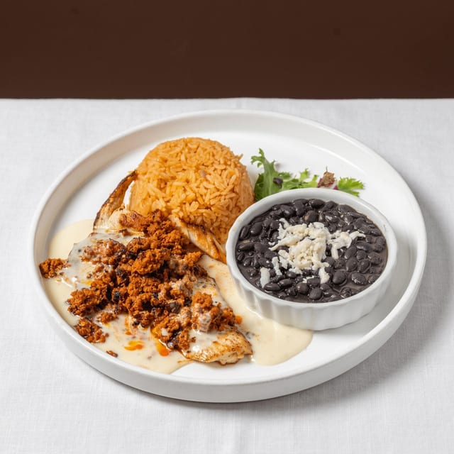 Chori Pollo (Chicken and Chorizo).