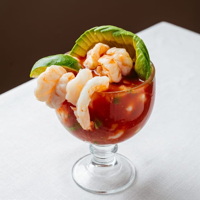 Cóctel de Camarón (Shrimp Cocktail).